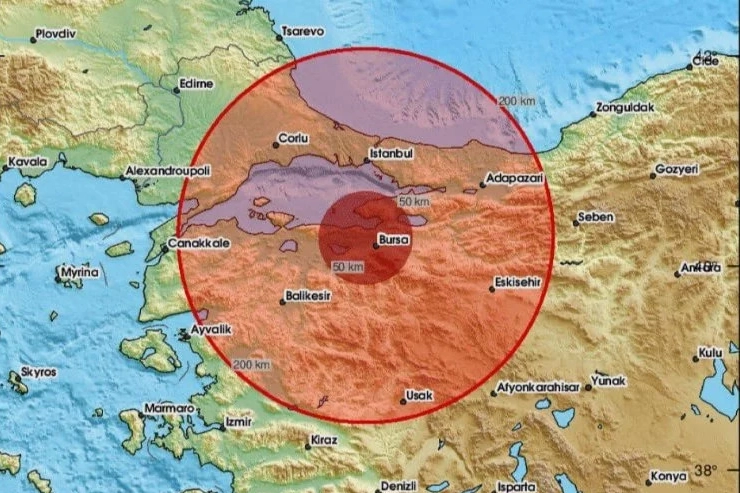 Gemlik Körfezi sallanmaya devam ediyor... AFAD: Olumsuz bir durum yok!