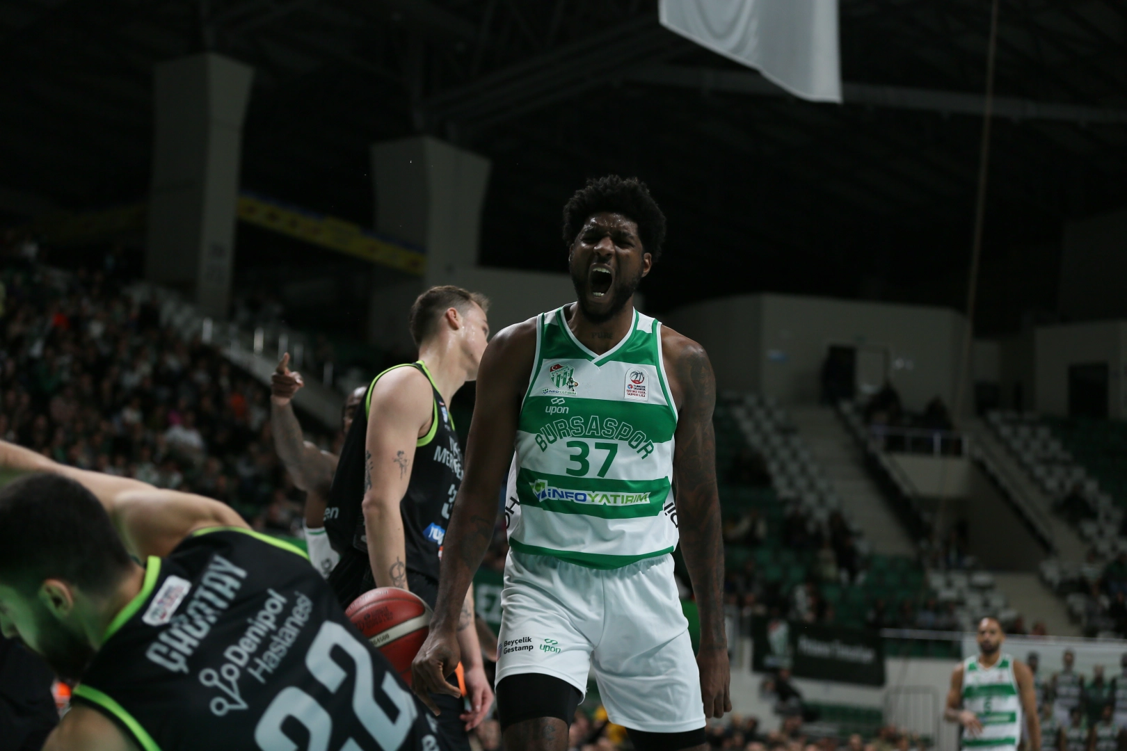 Bursaspor İnfo Yatırım son hücumda kaybetti! 85-87