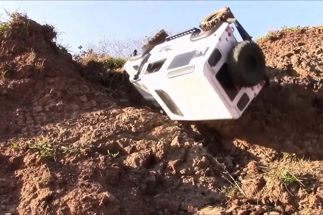 Takla atan off-road araçları yürekleri ağza getirdi