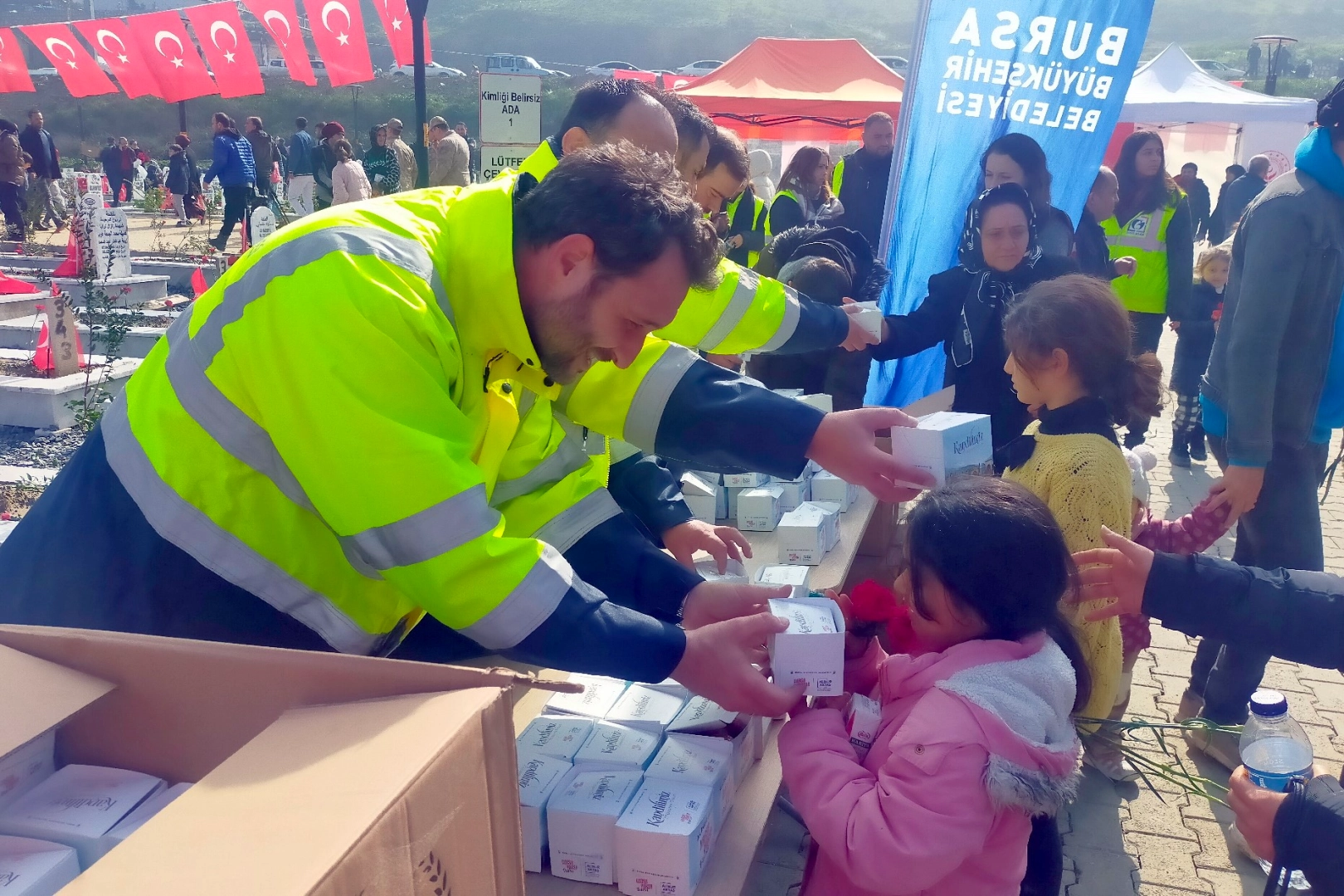 Depremzedeye Bursa morali