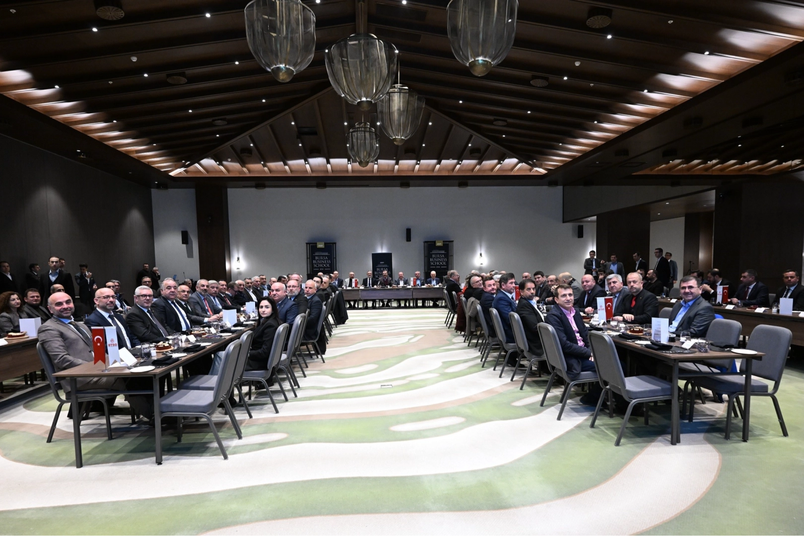 İş dünyasının ortak aklı Bursa Business School’da buluştu