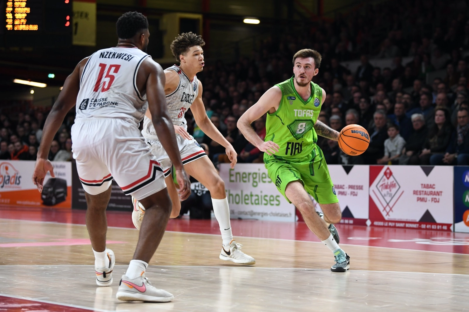 CHOLET BASKET 77-74 TOFAŞ BURSA