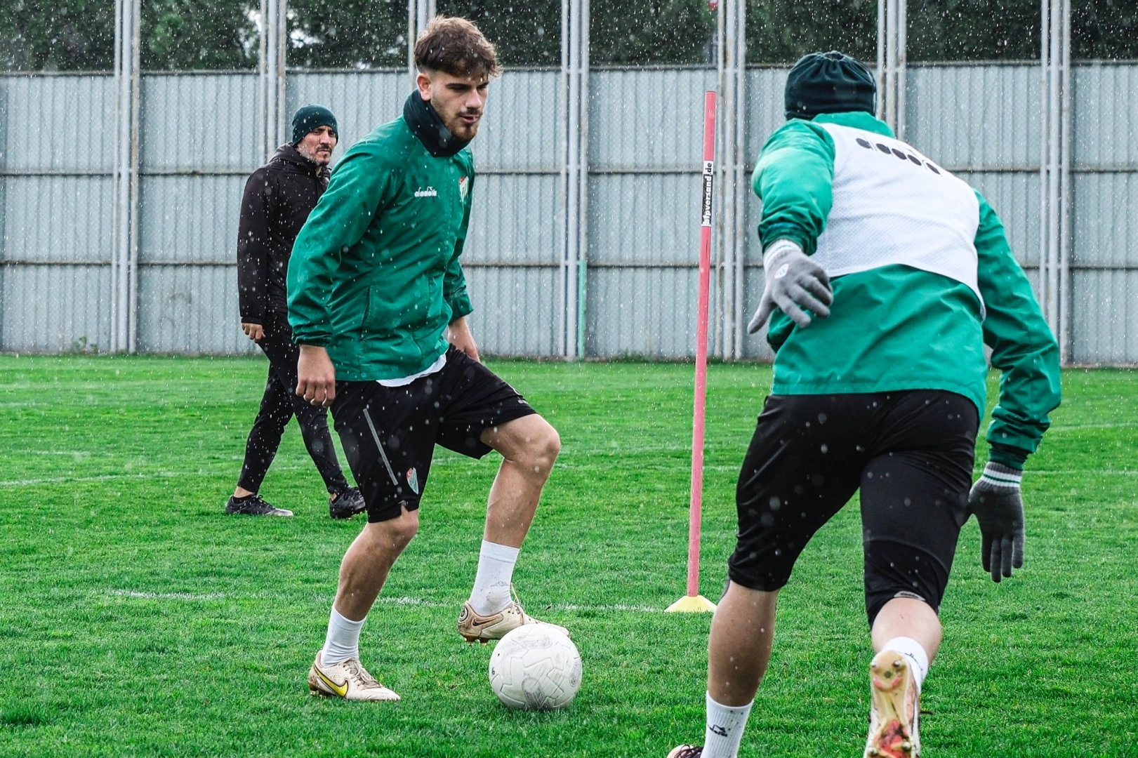 Bursaspor’da çalışmalar sürüyor