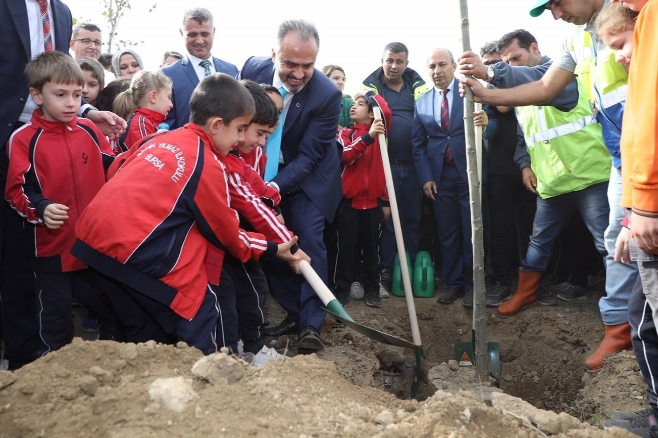 Başkan Aktaş’tan Hamitler'e Botanik Parkı müjdesi