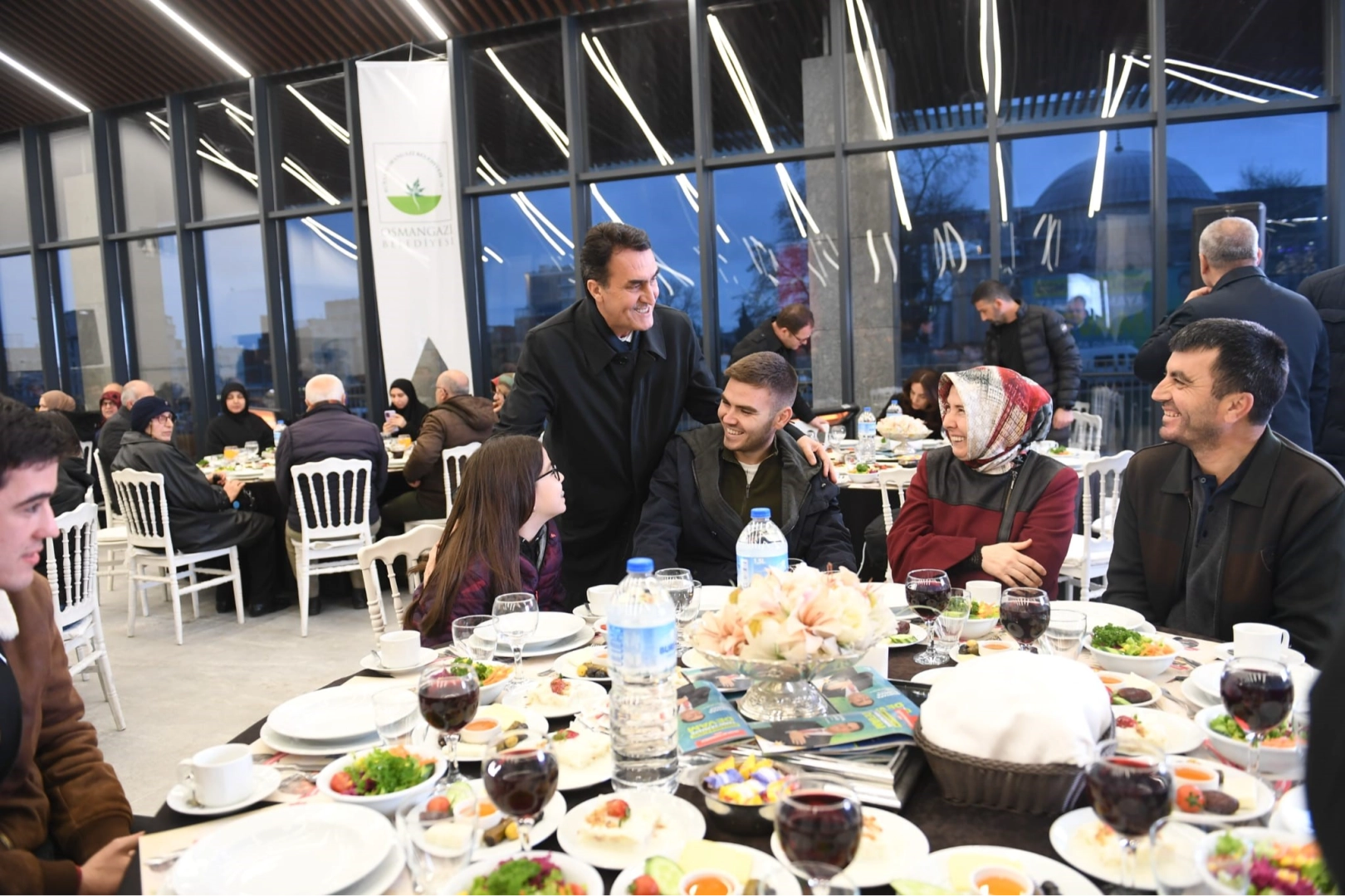 Başkan Dündar, şehit aileleri onuruna iftar verdi