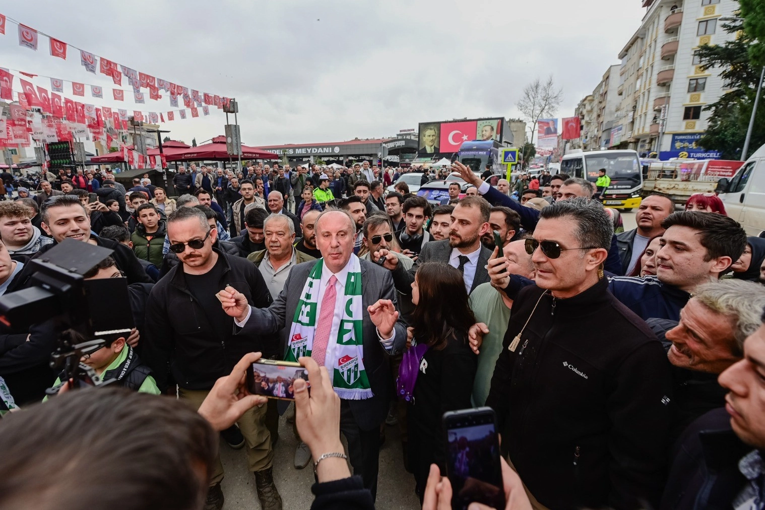 Muharrem İnce, Bursa'da esnafı ziyaret etti