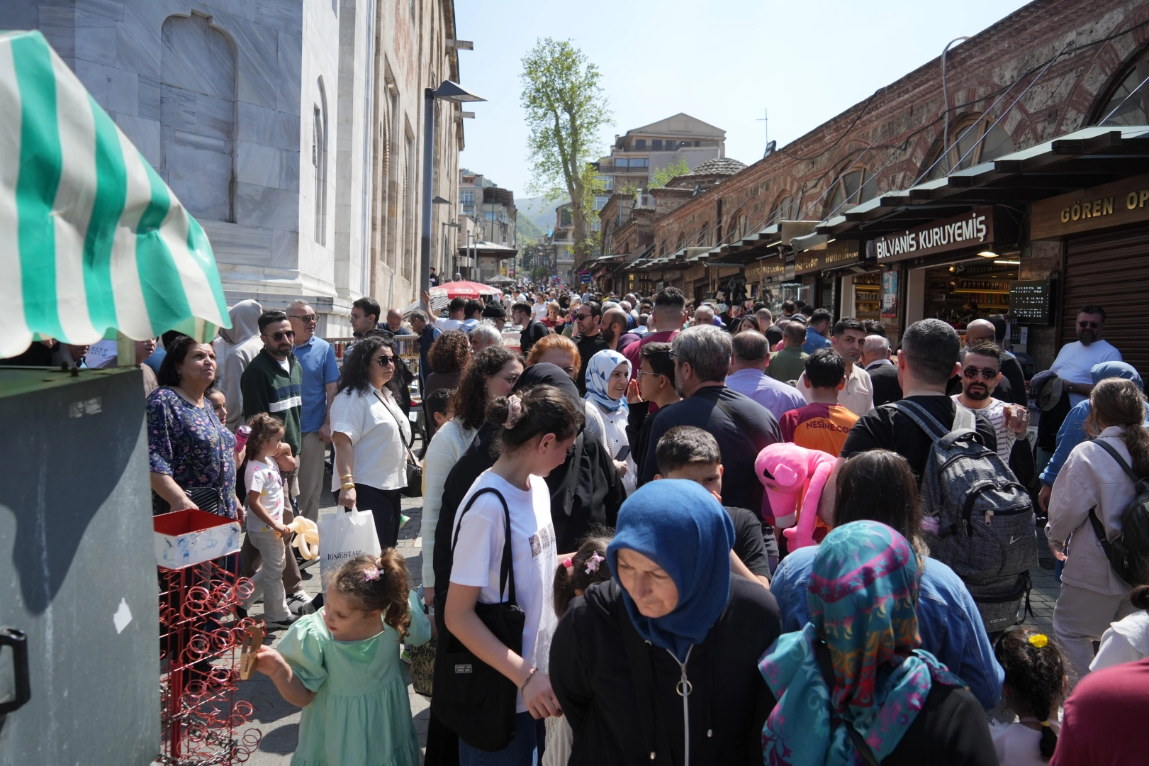 Bursa'nın tarihi mekanlarında adım atacak yer kalmadı