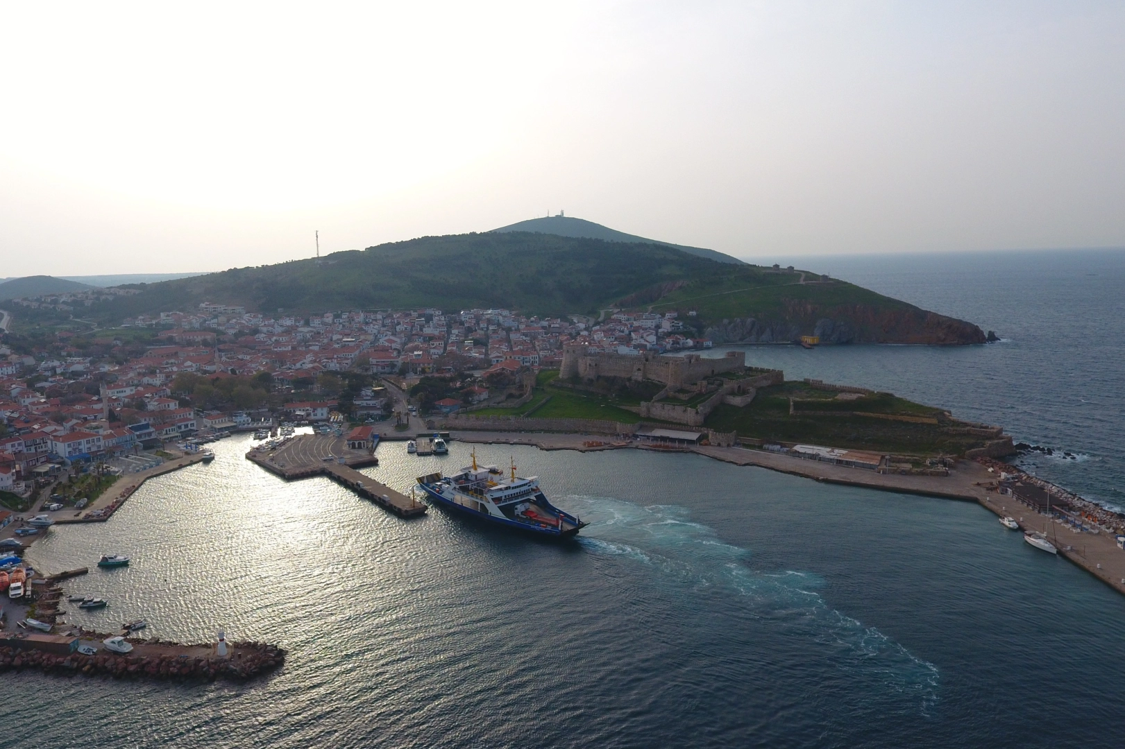 Bozcaada Ramazan Bayramı'nda günlük 20 bin kişiyi ağırladı