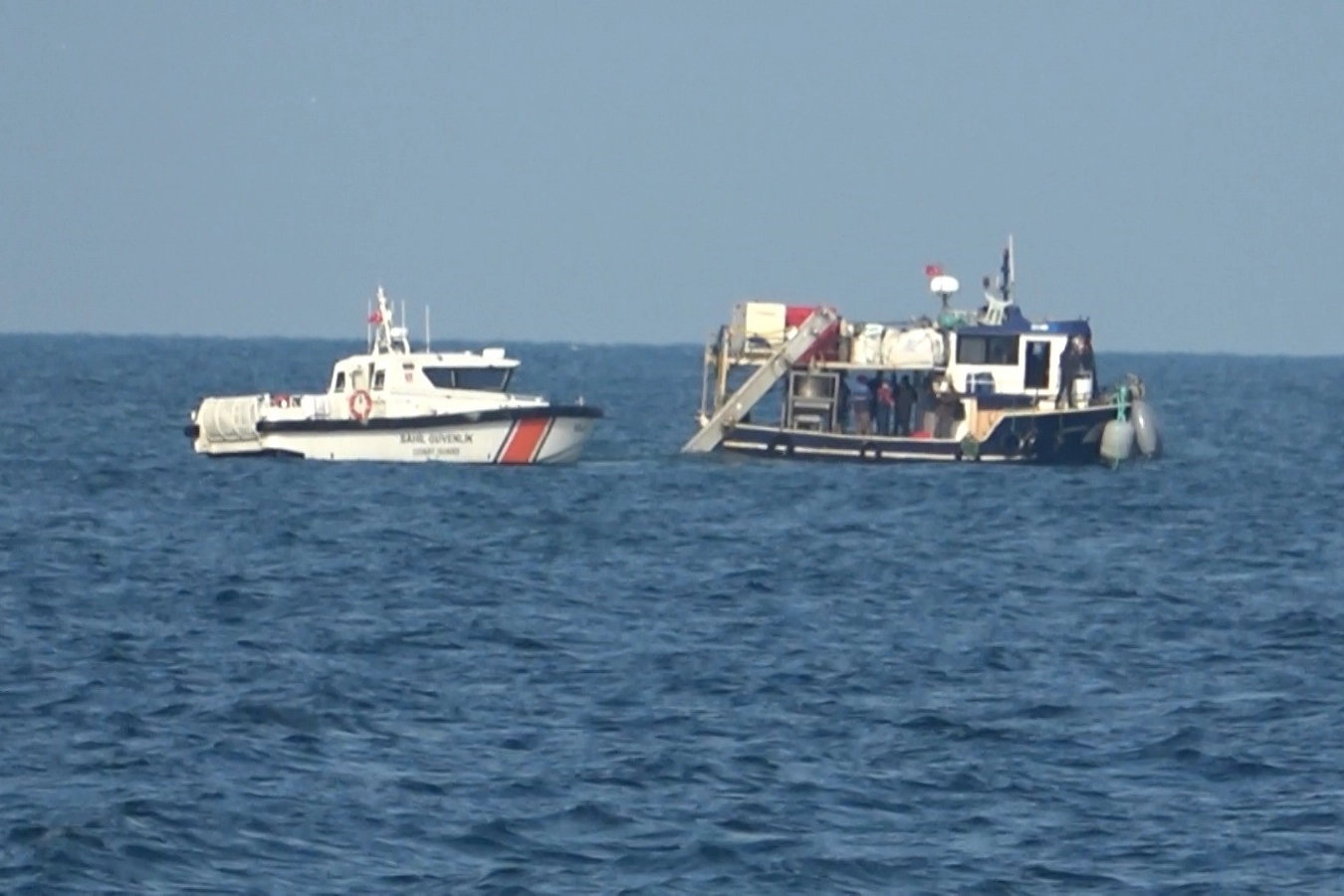 Marmara Denizi'nde kayıp mürettebata ait olduğu tahmin edilen ceset bulundu