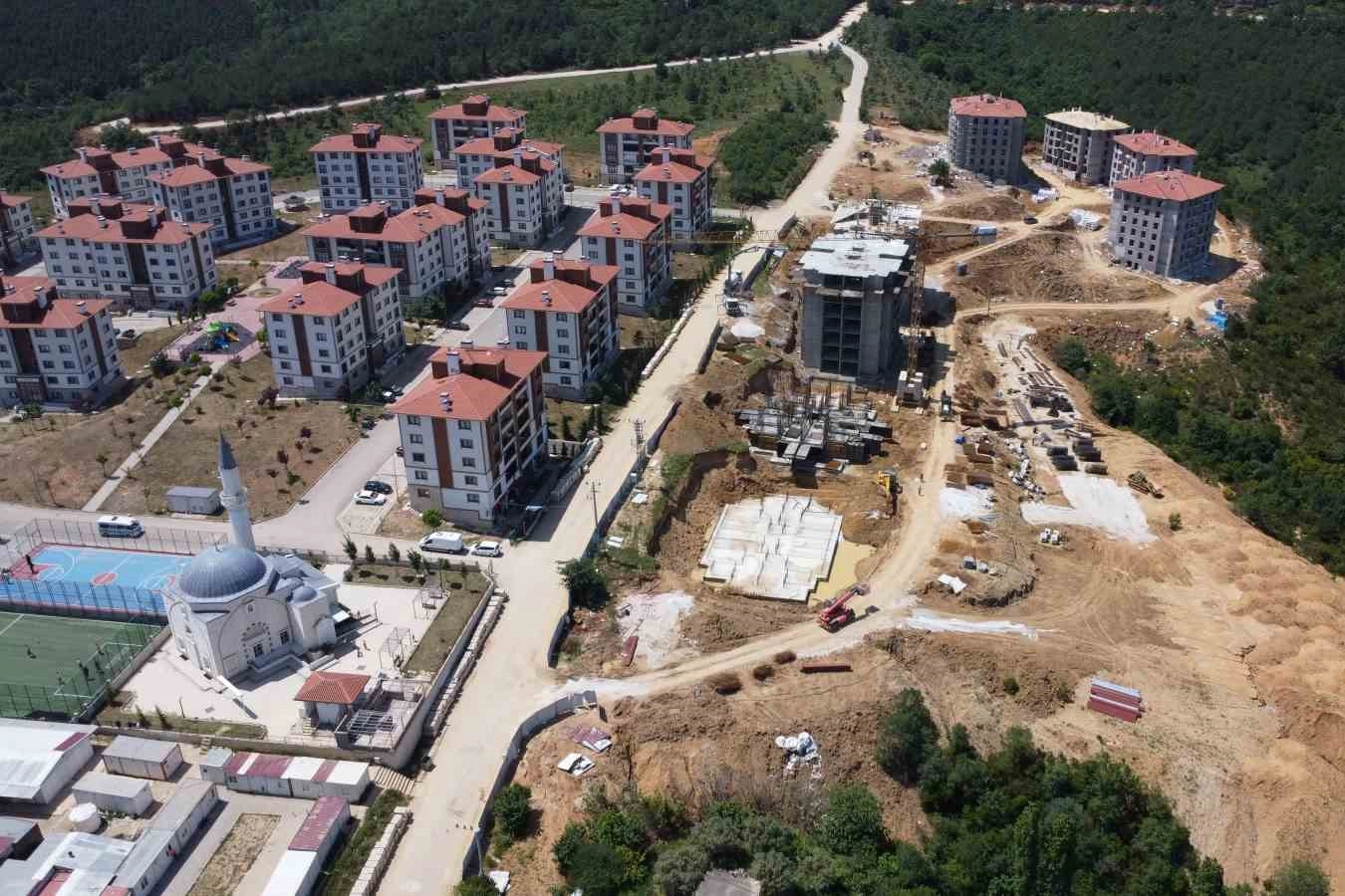 Bursa’da yeni TOKİ projesinde bloklar yükseliyor