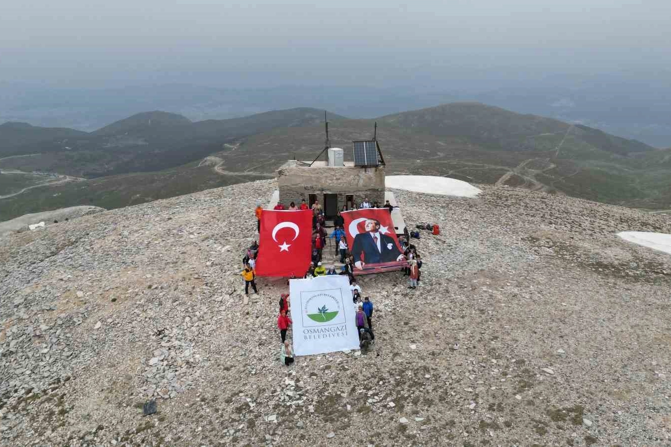 Osmangazili dağcılar Uludağ’ın zirvesinde