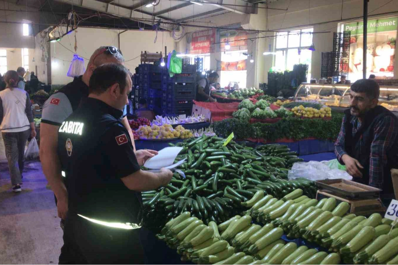 Orhangazi pazar yerinde sıkı denetim