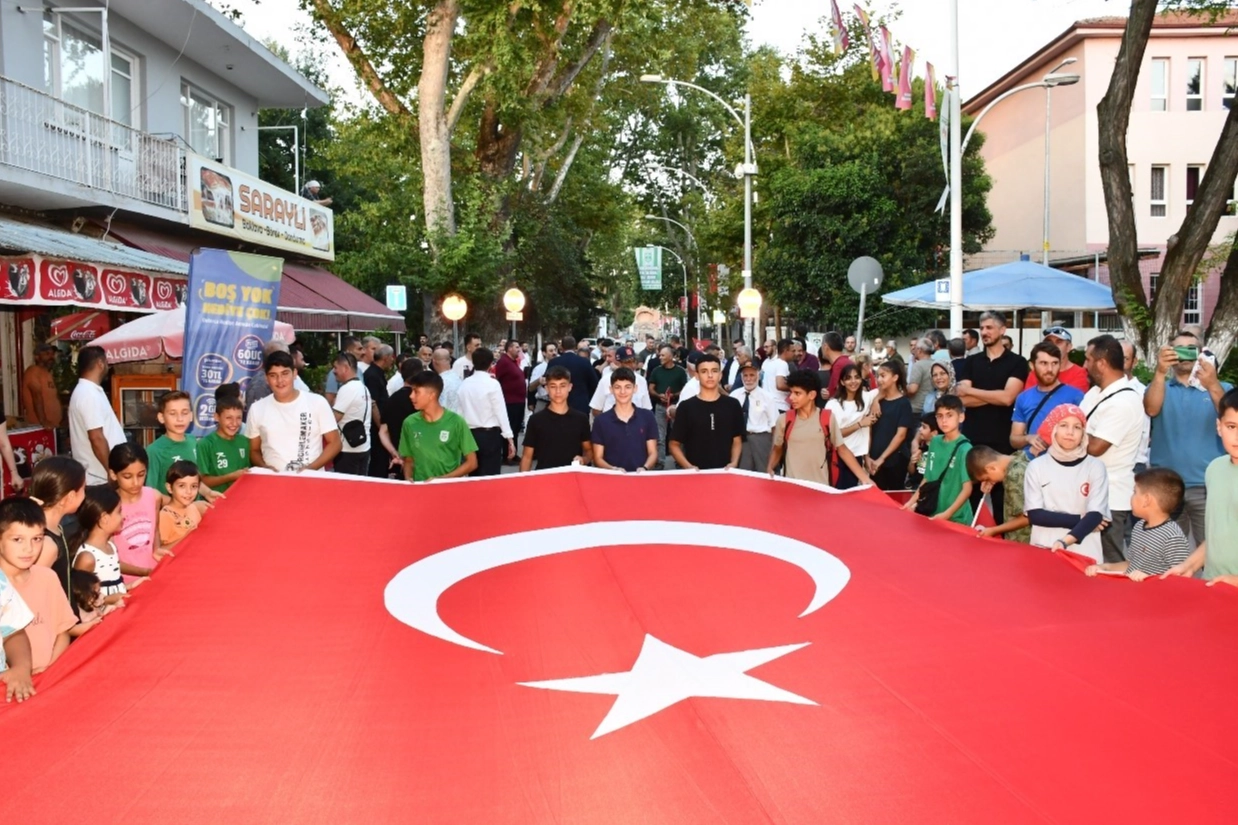 15 Temmuz Demokrasi gününde İznikliler bir arada