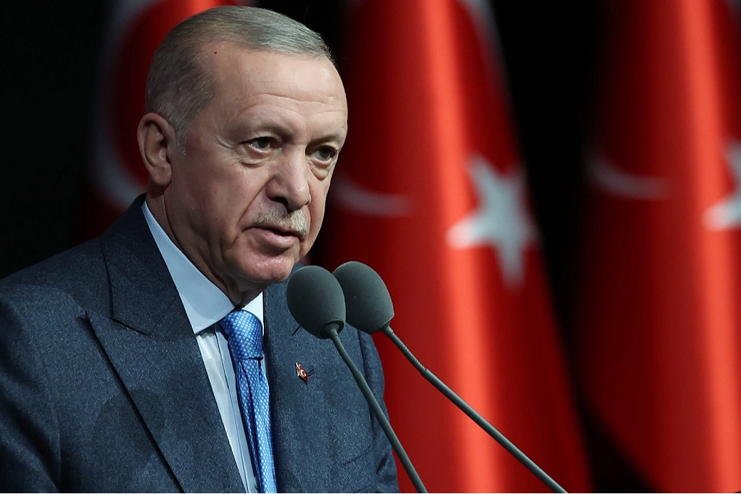 Erdoğan: ''Kalleş suikastı şiddetle kınıyor ve lanetliyorum''