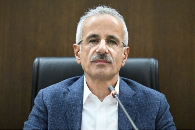 Bakan Uraloğlu: "Asla bir yasaklı zihniyet içerisinde değiliz