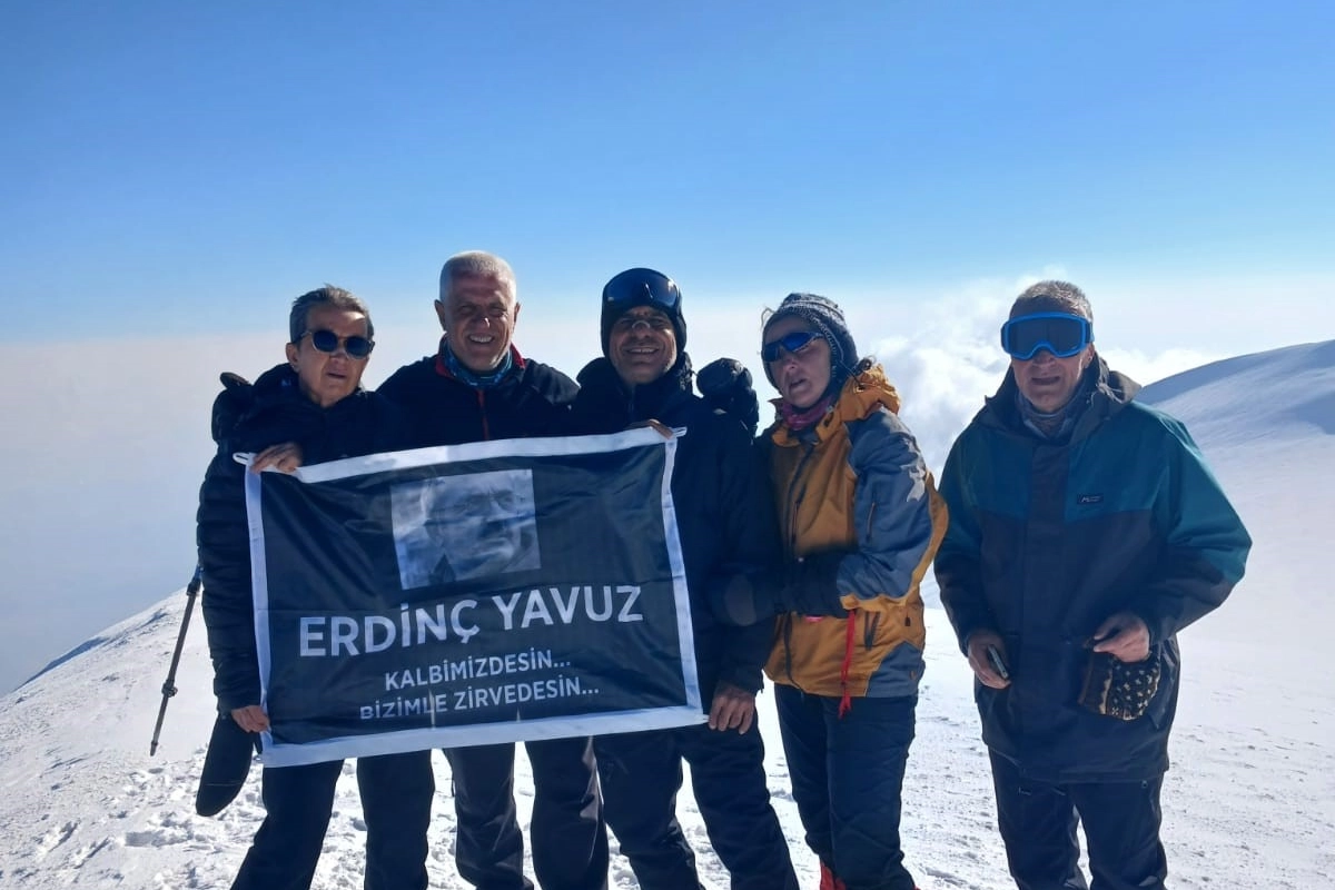 Erdinç Yavuz anısına BANDAK, Ağrı Dağı'na tırmandı