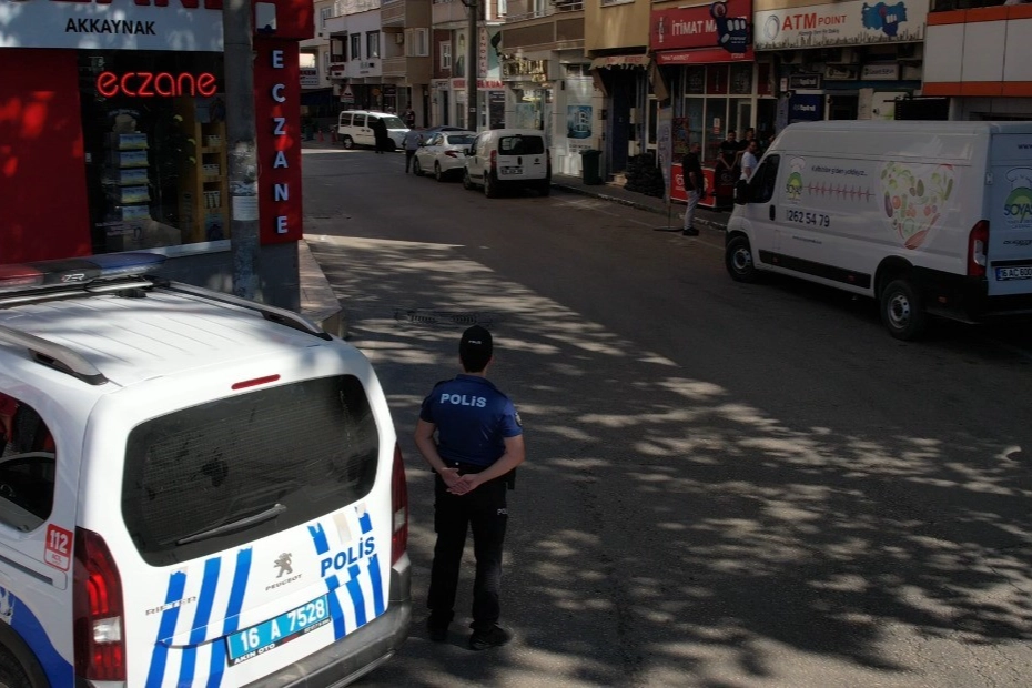 Bursa'da polislerden şok uygulama