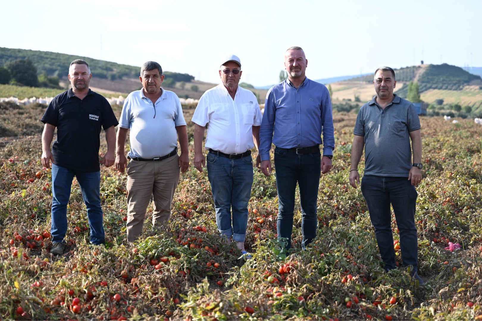 Başkan Karabatı'dan çiftçiye destek