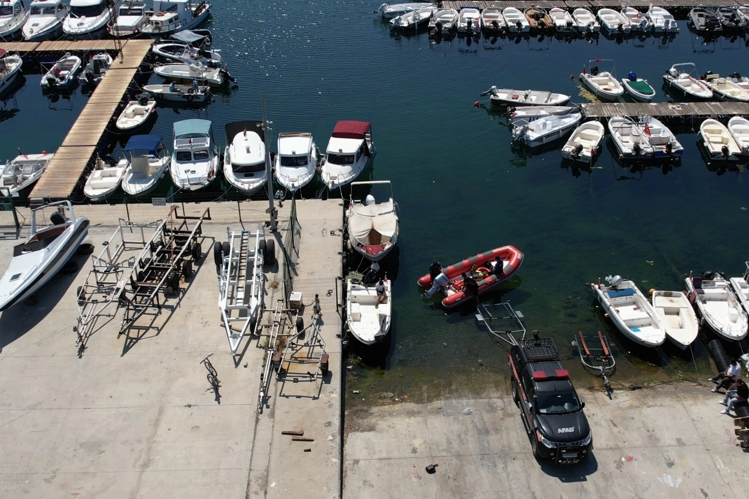 Yalova'da kaybolan 2 tersane işçisinin arama çalışmaları devam ediyor