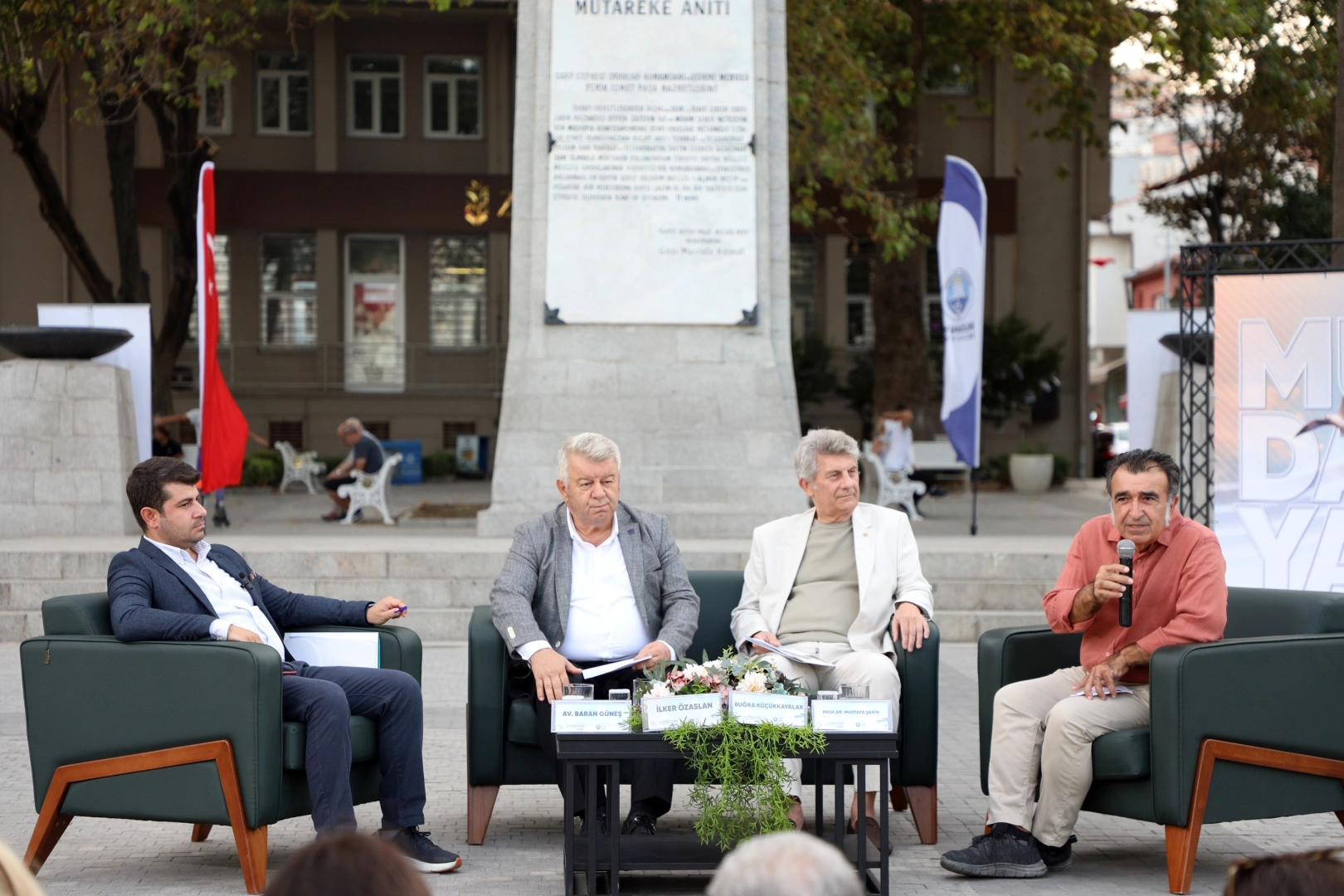 Mudanya'da turizmin geleceği Kitap Fuarı'nda konuşuldu