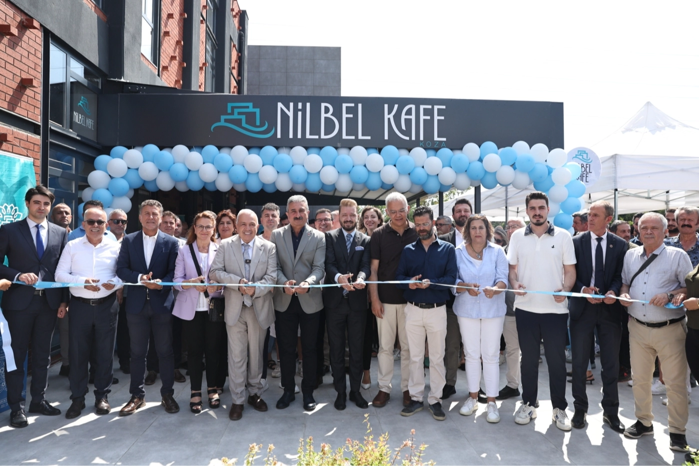 Nilüferliler’in yeni buluşma noktası Nilbel Kafe açıldı