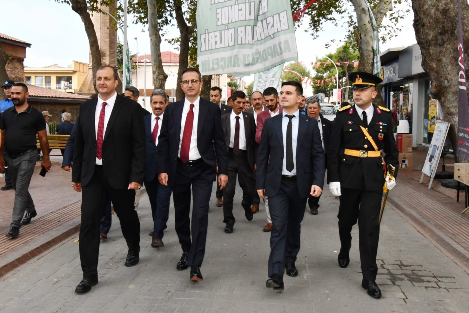 Mudanya ve İznik'te 102. yıl, törenle kutlandı