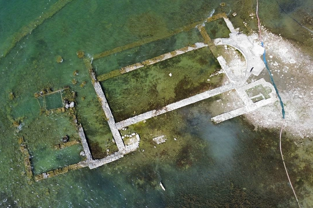 İznik Gölü’ndeki bazilika, kuralıktan dolayı gün yüzüne çıktı