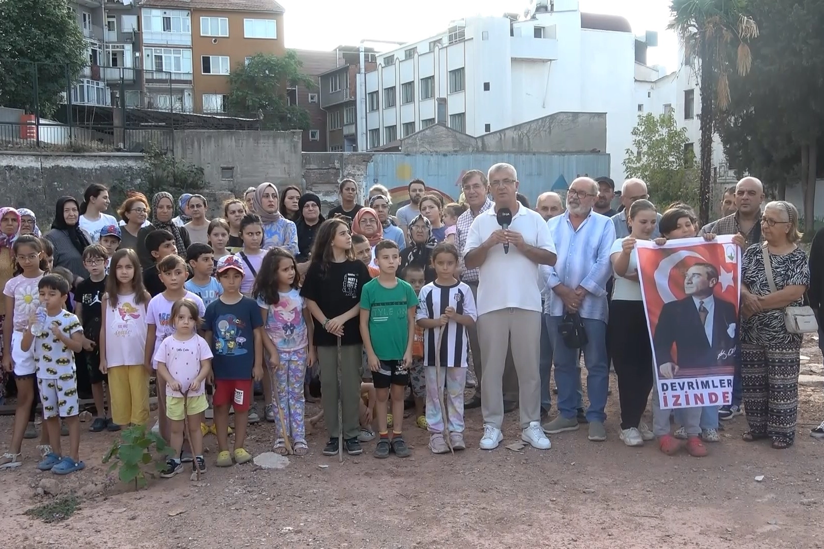 Bursa'da velilerden 'okul' eylemi