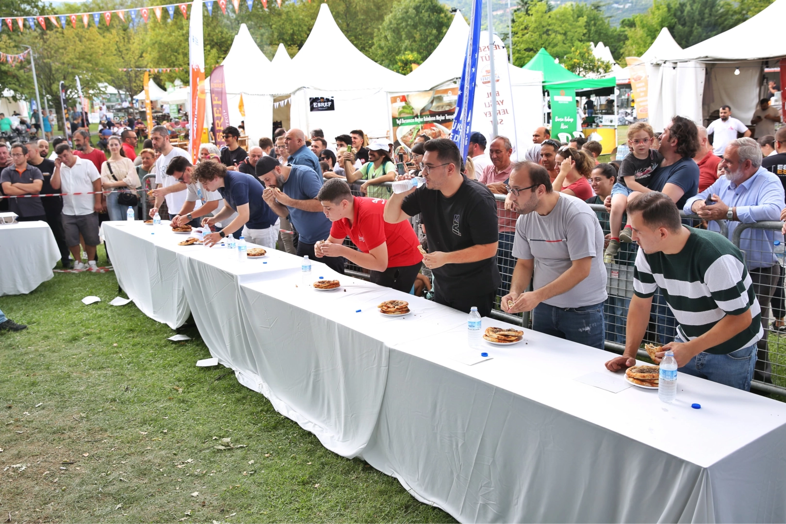 Bu festivalde en çok yiyen kazanıyor