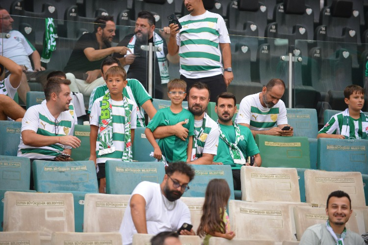 (FOTO GALERİ) Bursaspor-Tokat Belediye Plevnespor Taraftar Manzaraları