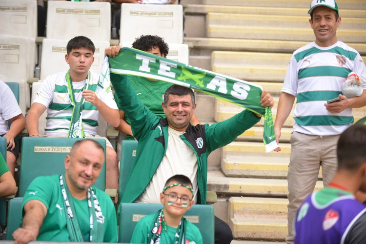 (FOTO GALERİ) Bursaspor-Tokat Belediye Plevnespor Taraftar Manzaraları