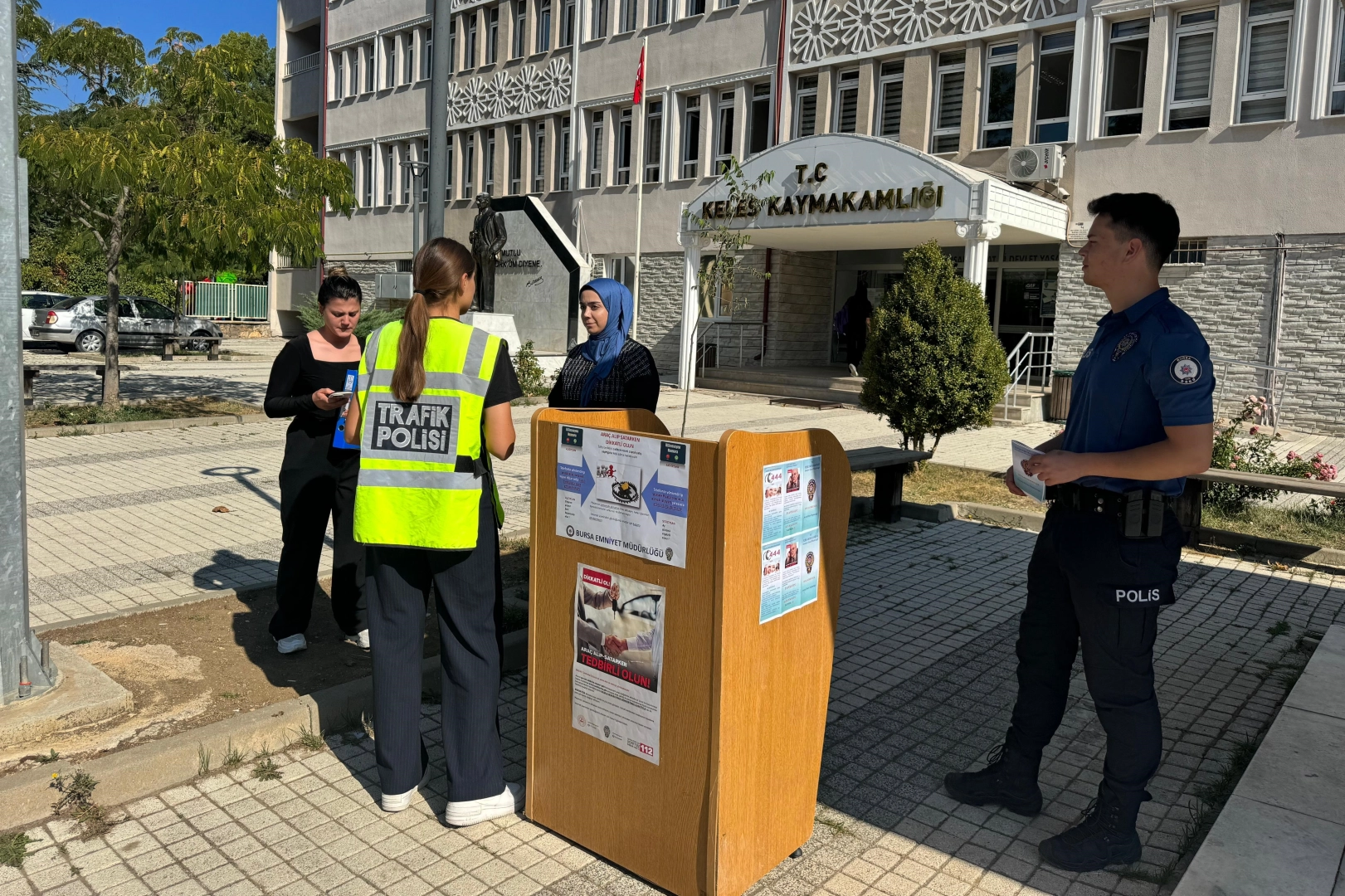 Bursa Emniyeti'nden dolandırıcılara karşı bilgilendirme