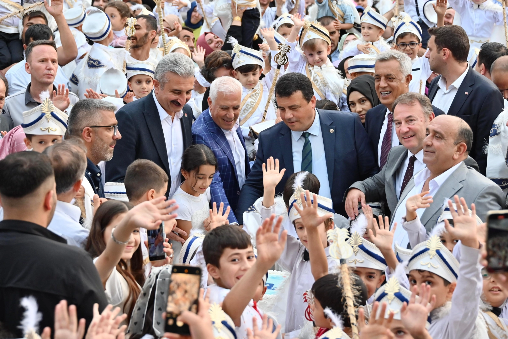 Bursa Büyükşehir’den sünnet şöleni