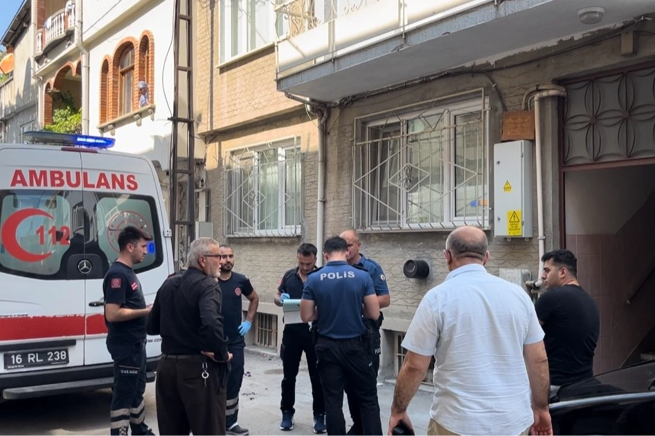 Bursa’da 2 çocuk babası adam apartmanda ölü bulundu