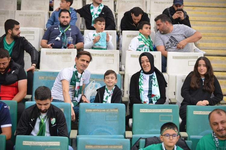 (ÖZEL) Bursaspor-Kahramanmaraş tribün görüntüleri