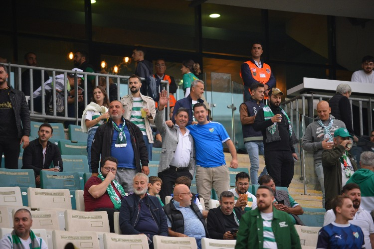 (ÖZEL) Bursaspor-Kahramanmaraş tribün görüntüleri