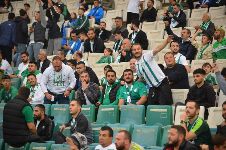 (ÖZEL) Bursaspor-Kahramanmaraş tribün görüntüleri