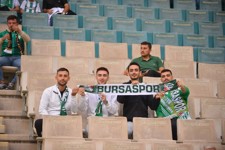 (ÖZEL) Bursaspor-Kahramanmaraş tribün görüntüleri