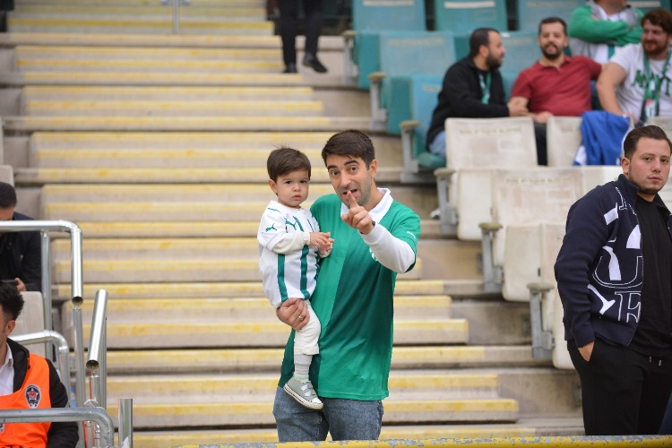 (ÖZEL) Bursaspor-Kahramanmaraş tribün görüntüleri