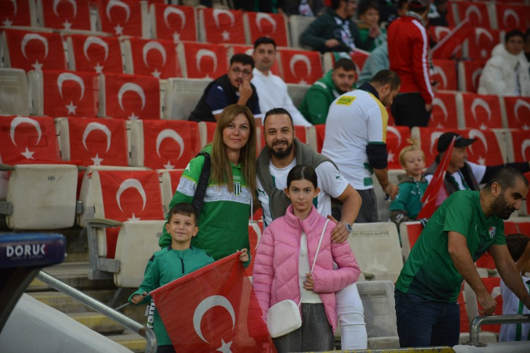 (ÖZEL) Bursaspor-Kütahyaspor taraftar fotoğrafları