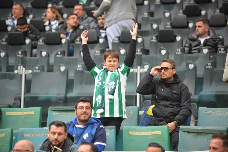 (ÖZEL)Bursaspor-Kuşadasıspor Taraftar Fotoğrafları