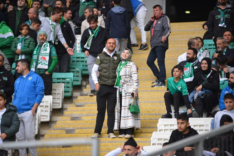 (ÖZEL)Bursaspor-Kuşadasıspor Taraftar Fotoğrafları