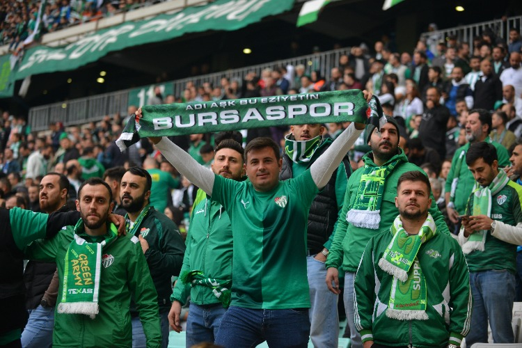 (ÖZEL)Bursaspor-Kuşadasıspor Taraftar Fotoğrafları