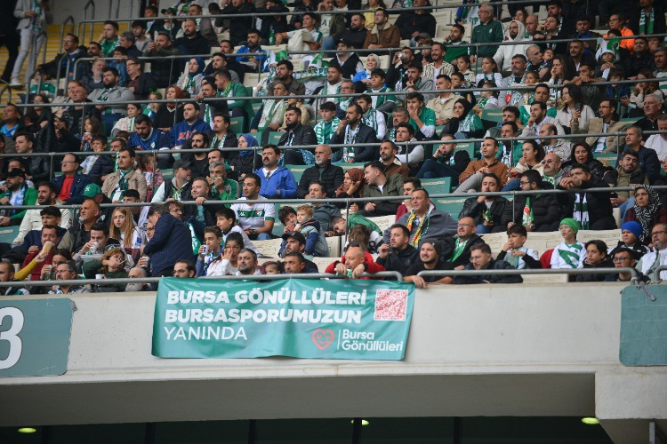 (ÖZEL)Bursaspor-Kuşadasıspor Taraftar Fotoğrafları