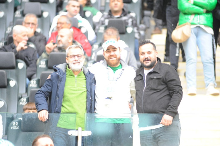 (ÖZEL)Bursaspor-Kuşadasıspor Taraftar Fotoğrafları