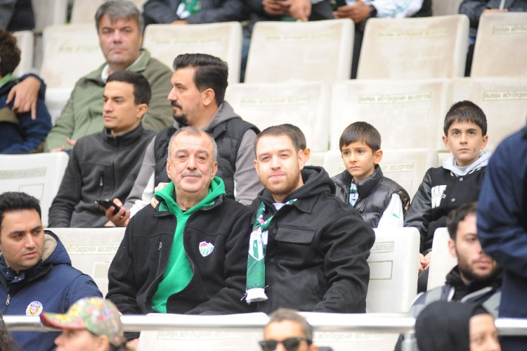 (ÖZEL)Bursaspor-Kuşadasıspor Taraftar Fotoğrafları