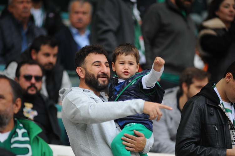 (ÖZEL)Bursaspor-Kuşadasıspor Taraftar Fotoğrafları