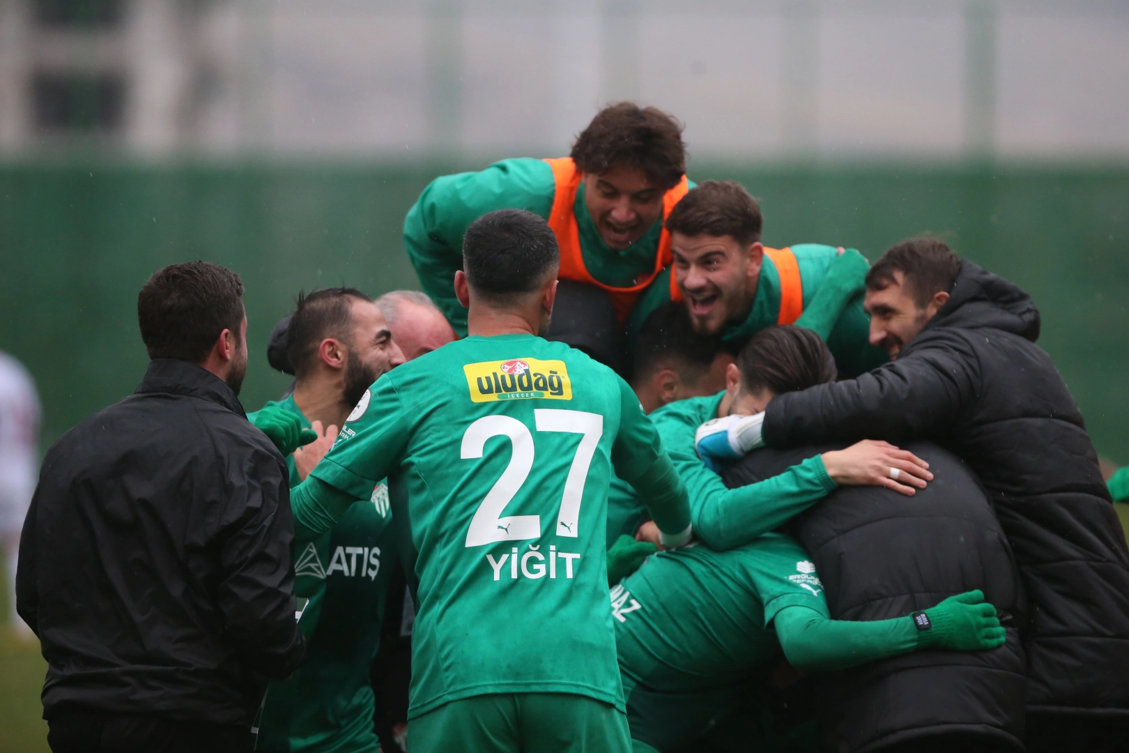 Bursaspor zirveye demir attı!