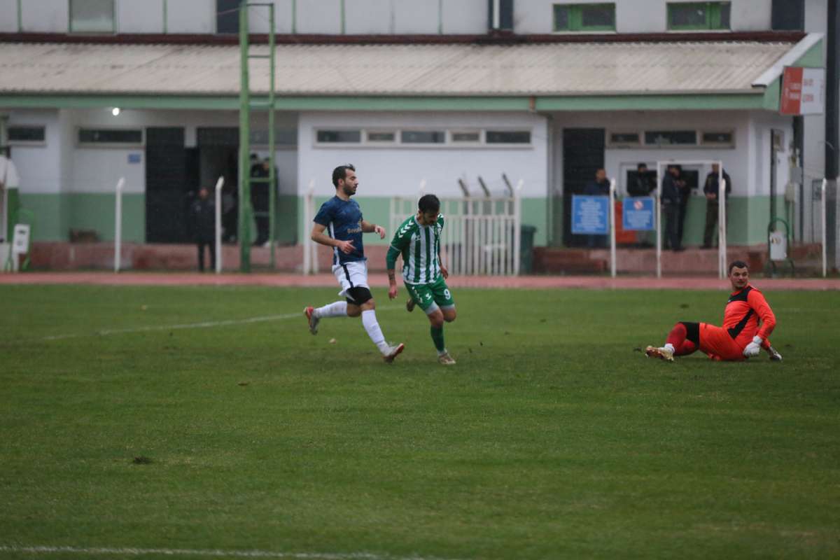 Kestel Belediyespor-Şükraniyespor maç fotoğrafları