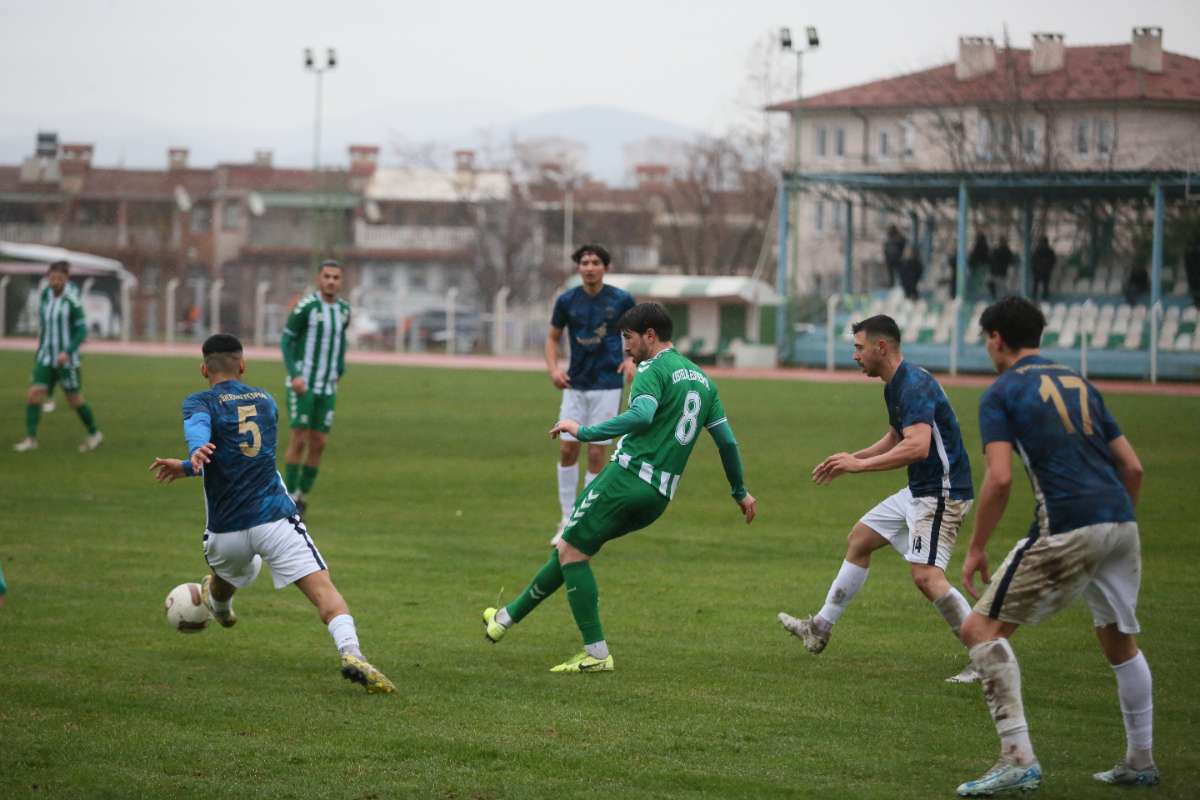 Kestel Belediyespor-Şükraniyespor maç fotoğrafları